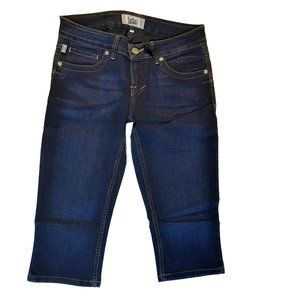 NWT Women's Capri Jeans Size 28